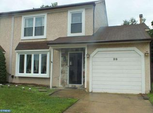 28 Fulmar Dr, Voorhees, NJ 08043