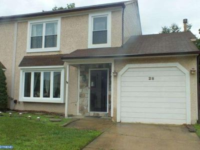 28 Fulmar Dr, Voorhees, NJ, 08043