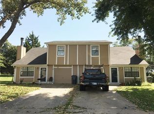 1046 E Dover Cir, Olathe, KS 66061