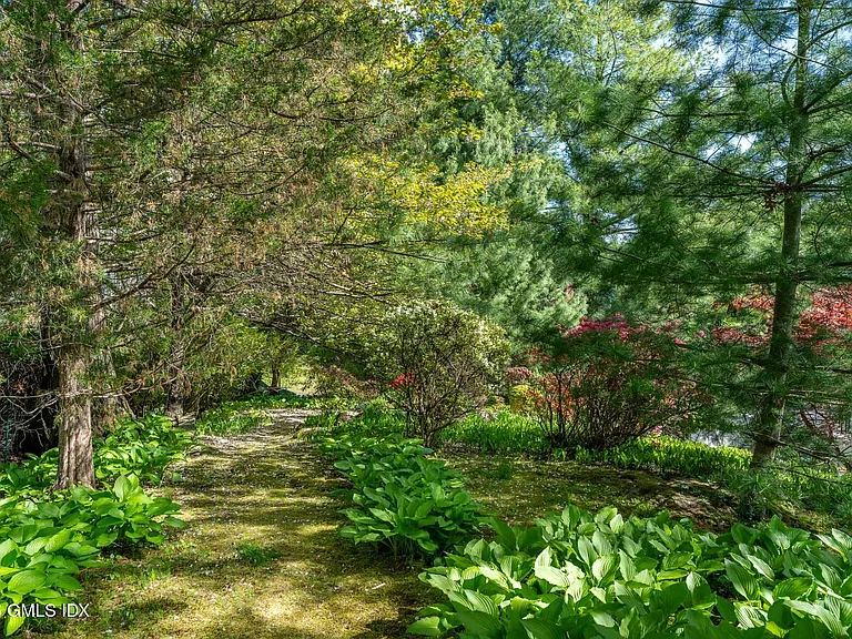 51 Glen Rd — Photo 22