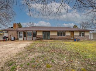 25741 Grindstone Rd, Lebanon, MO 65536