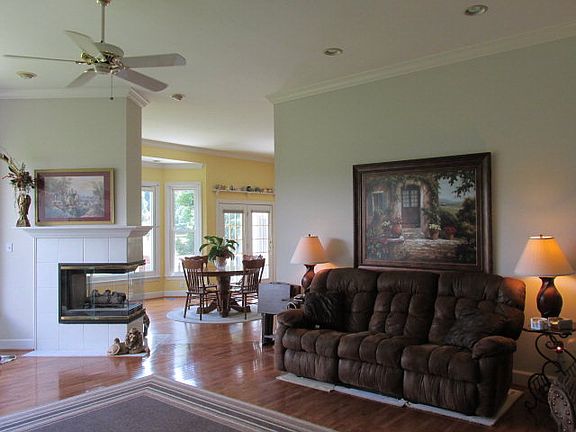 2nd image of 4136 Plantation Dr