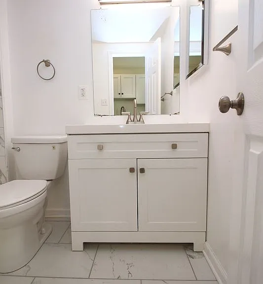 11703 Caplinger Rd #2 — Photo 12