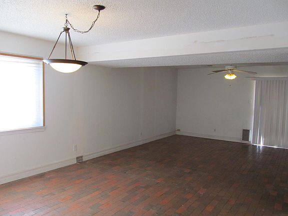 5th image of 12525 Tomlinson Dr SE