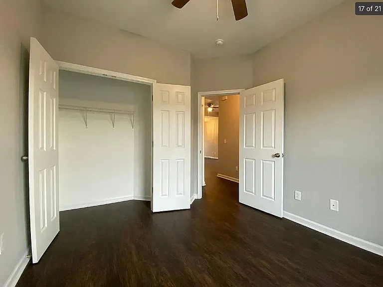 6132 Burbank Crossing Loop — Photo 11