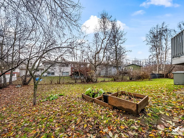 3868 Shannon Cir — Photo 47