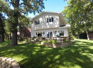 10115 237th Ave, Spirit Lake, IA 51360