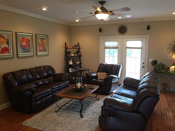 5th image of 72 Edinborough Dr W