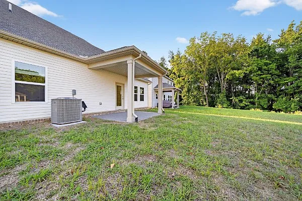 124 Limbury Ct — Photo 36