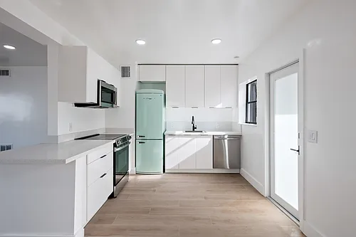442 NE 71st St #1 Photo 1