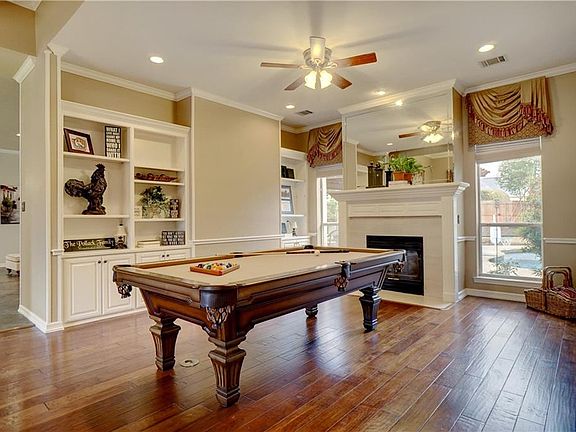 4th image of 907 Hillcrest Trl