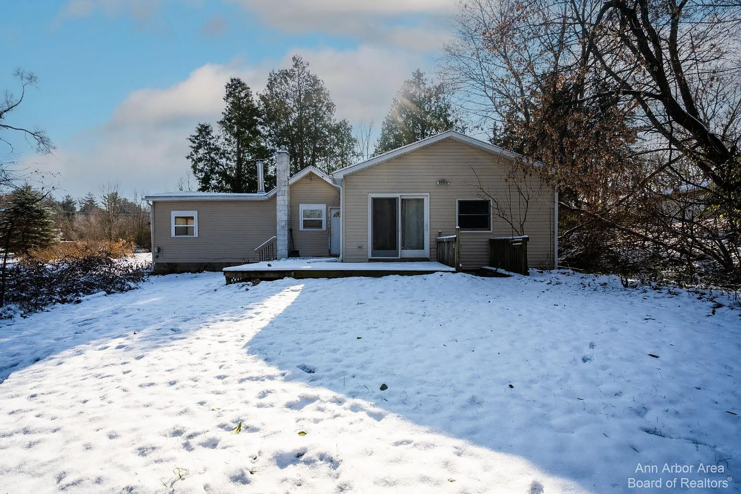 4020 Dexter Ann Arbor Rd photo 1