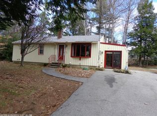 49 Barbara St, Springvale, ME 04083