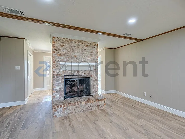 9006 Weymouth Dr — Photo 11