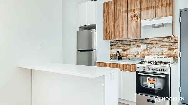 Rented by Nooklyn NYC LLC | media 13