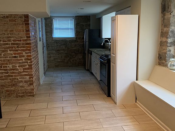 4th image of 1605 16th Ave S APT 1