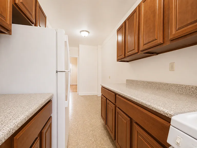 33-38 Parsons Blvd #203 — Photo 6