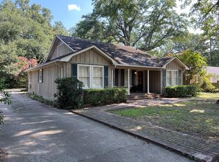 607 E Percy St, Indianola, MS 38751