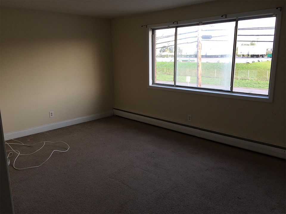 1st image of 3210 Walden Ave APT 4