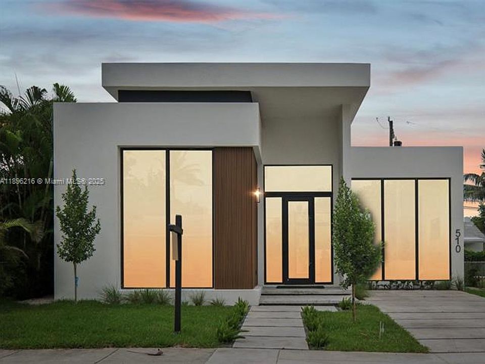 1st image of 510 NW 50th St #0