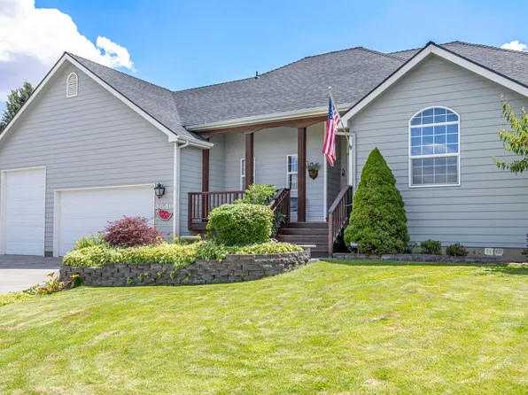 3840 SW Summit Ave, Redmond, OR 97756
