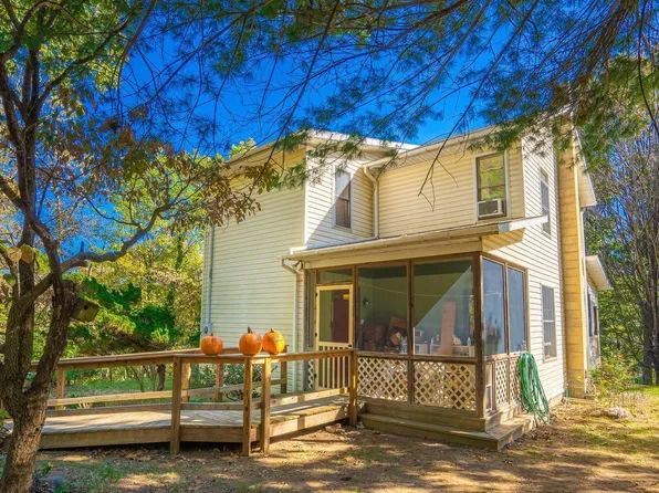 295 Greenwoods Dr, Berkeley Springs, WV 25411