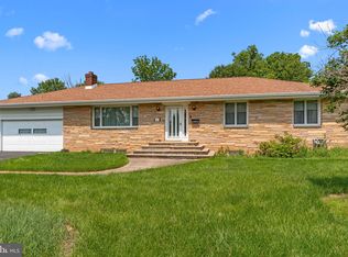 645 Lily Rd, Warminster, PA 18974