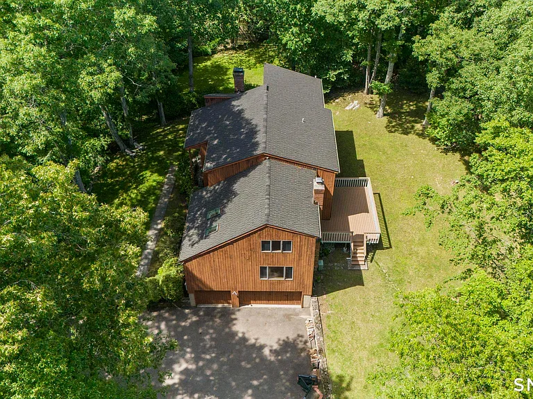 732 Den Rd — Photo 38