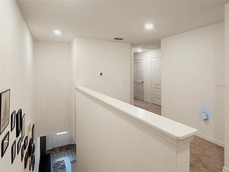 1679 Wynford Cir — Photo 14