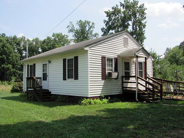 1st image of 102 Thynedale Dr