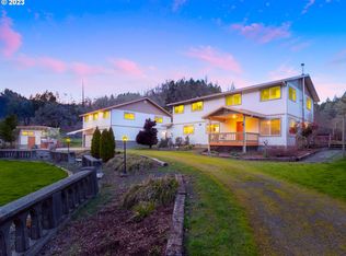 375 Porter Creek Rd, Winston, OR 97496