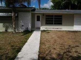641 E Acre Dr, Plantation, FL 33317