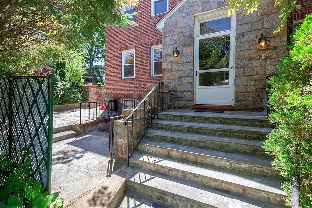 8 Parkview Pl, Tuckahoe, NY 10707 Zillow