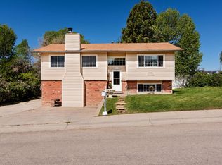 890 Finley Ln, Craig, CO 81625