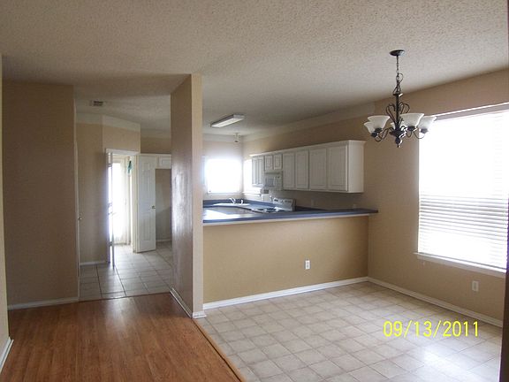 4th image of 7545 Juliet Ln