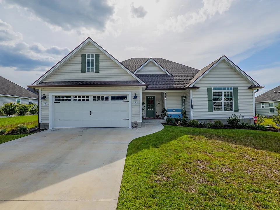 3940 Landings Cir