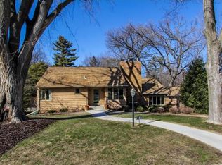 1185 Plummer Cir SW, Rochester, MN 55902