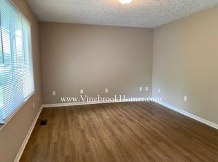 4 Lawndale Ave, Fairborn, OH 45324
