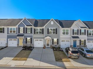 804 Staveley Ln, Greenville, SC 29617