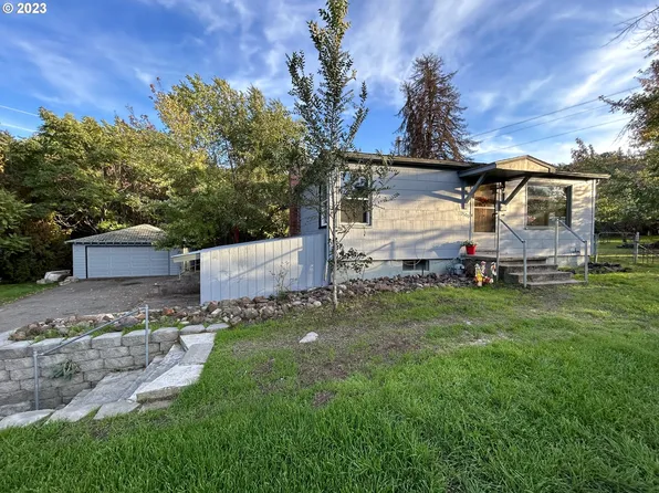 2500 Mount Hood St, The Dalles, OR 97058