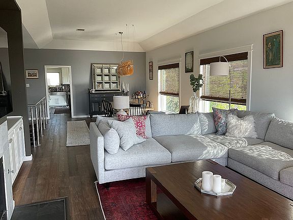 2nd image of 6103 Mountain Villa Cv
