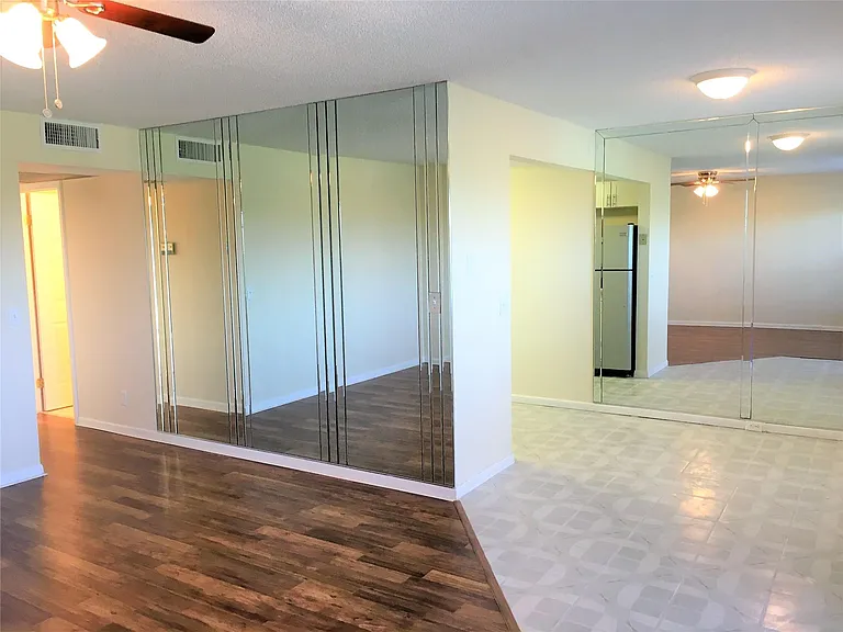 551 SW 135th Ave #405B — Photo 11