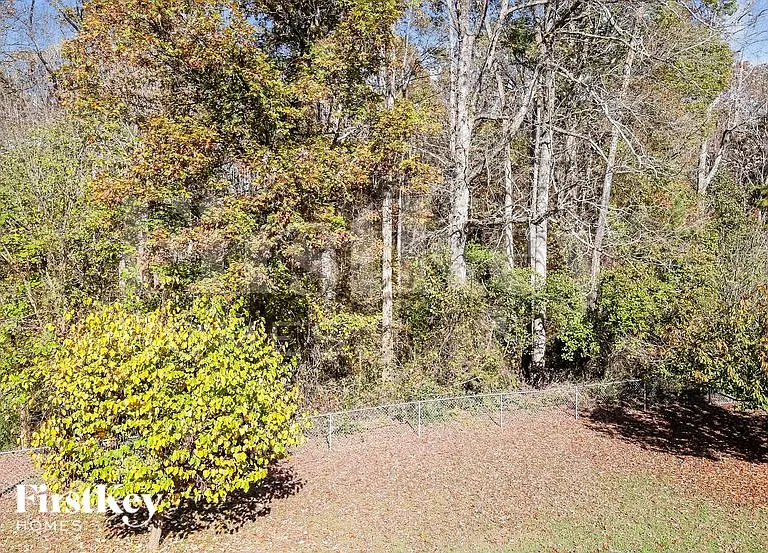 263 Carriage Ln — Photo 15