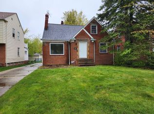 3777 Monticello Blvd, Cleveland Heights, OH 44121