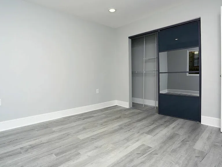 4915 Bryan St — Photo 7