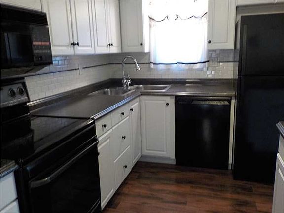 2nd image of 2289 Northview Dr