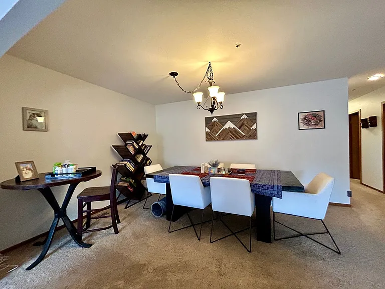 4415 Laguna Pl — Photo 14