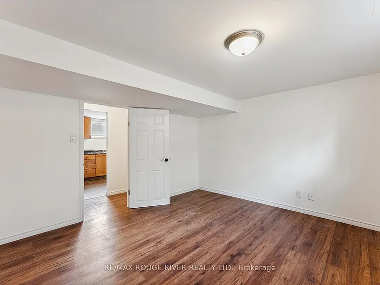 1121 Brock St S #BASEMENT — Photo 16