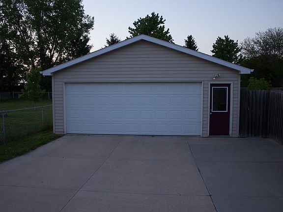 Large 2 Car Garage