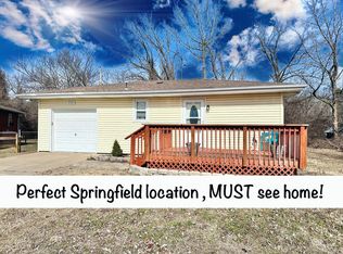2501 E Pine Grove Pl, Springfield, MO 65804